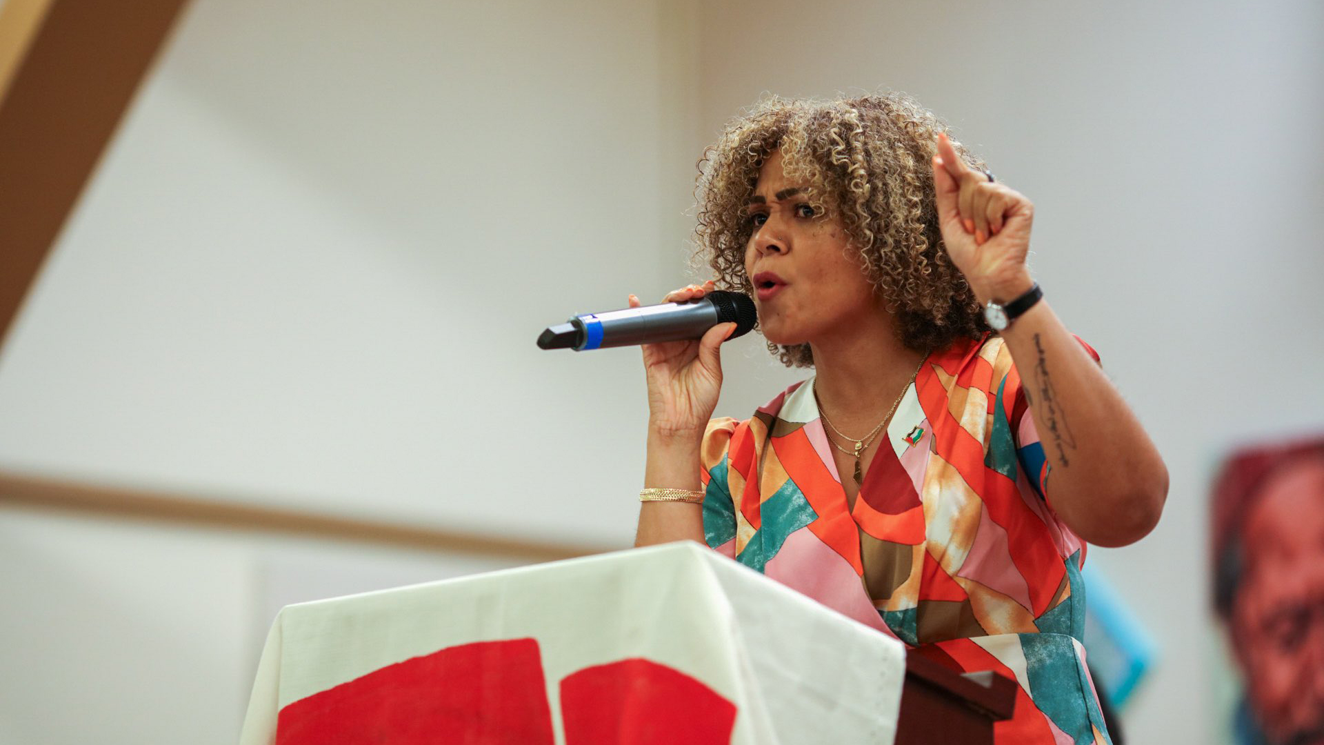 Amid war and natural disasters, capitalism is at root of crisis, says socialist candidate for president