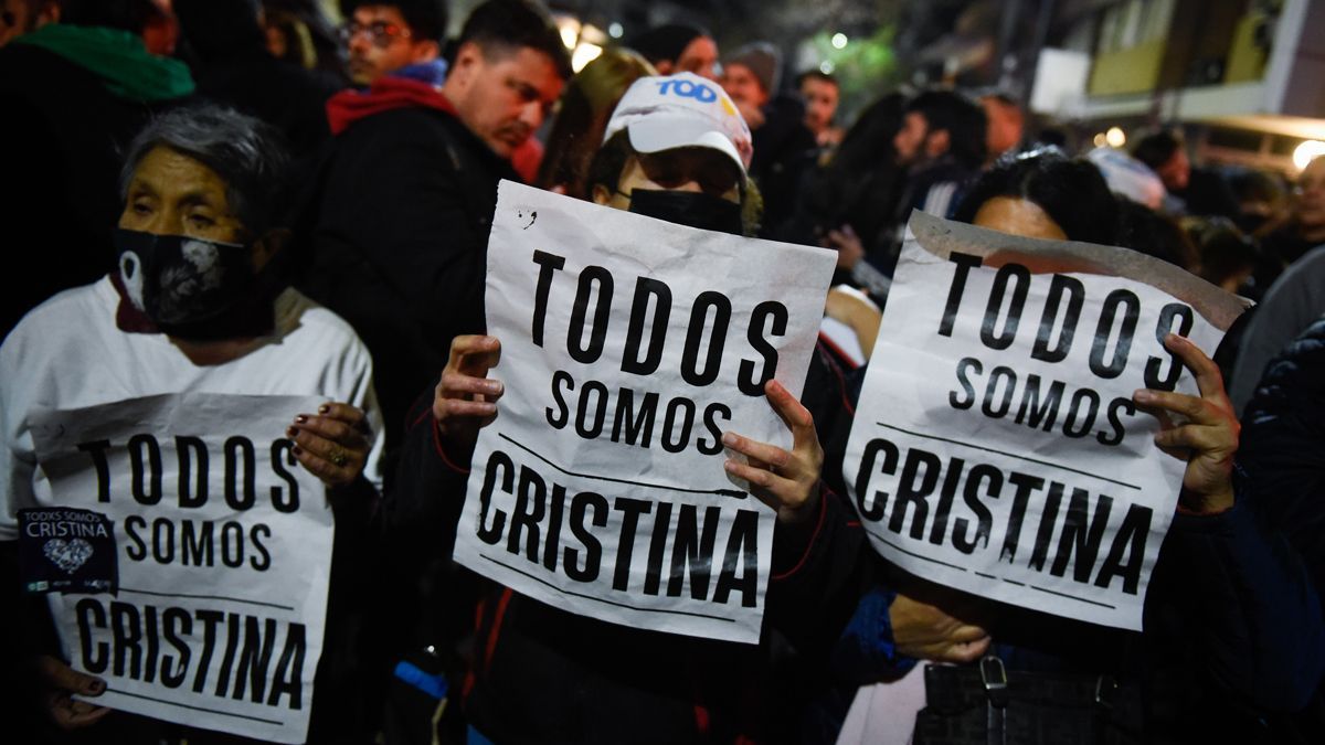 One week after Fernández de Kirchner’s assassination attempt: What do we know?