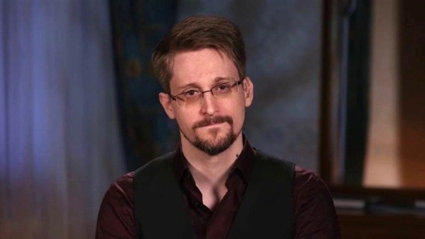 US government sues Edward Snowden over publication of his memoirs
