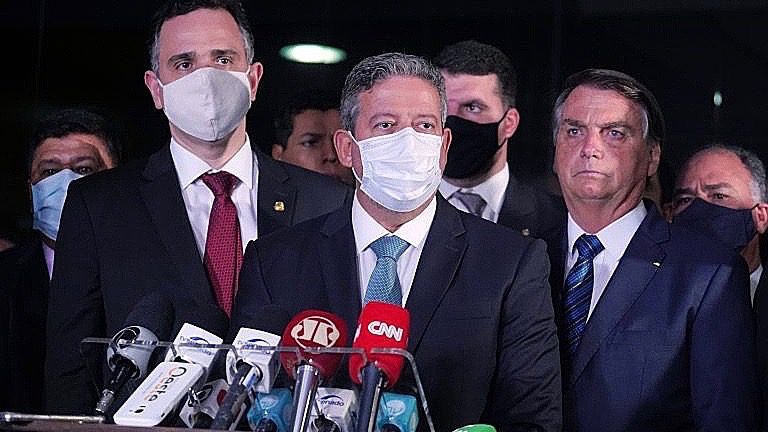 Bolsonaro introduces Eletrobras bill: “Privatization agenda continues in full swing”