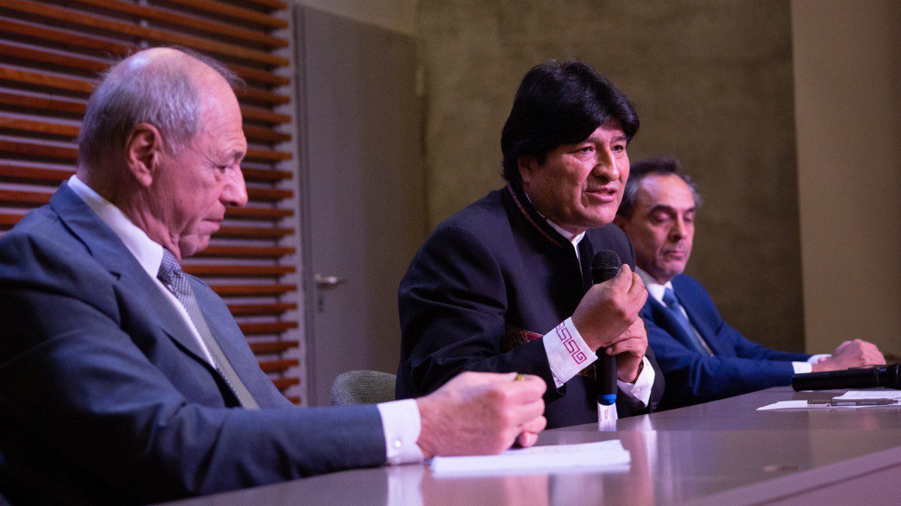 Evo denounces disqualification as “second coup”