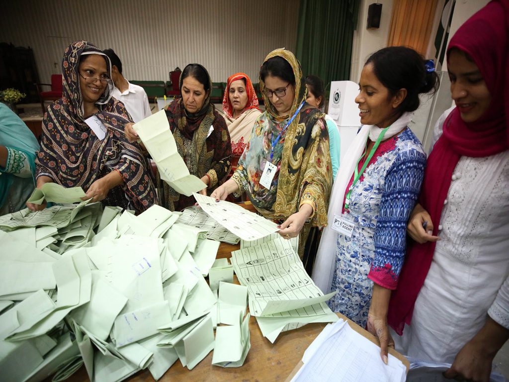 After controversial polls, Imran Khan set to be Prime Minister of Pakistan