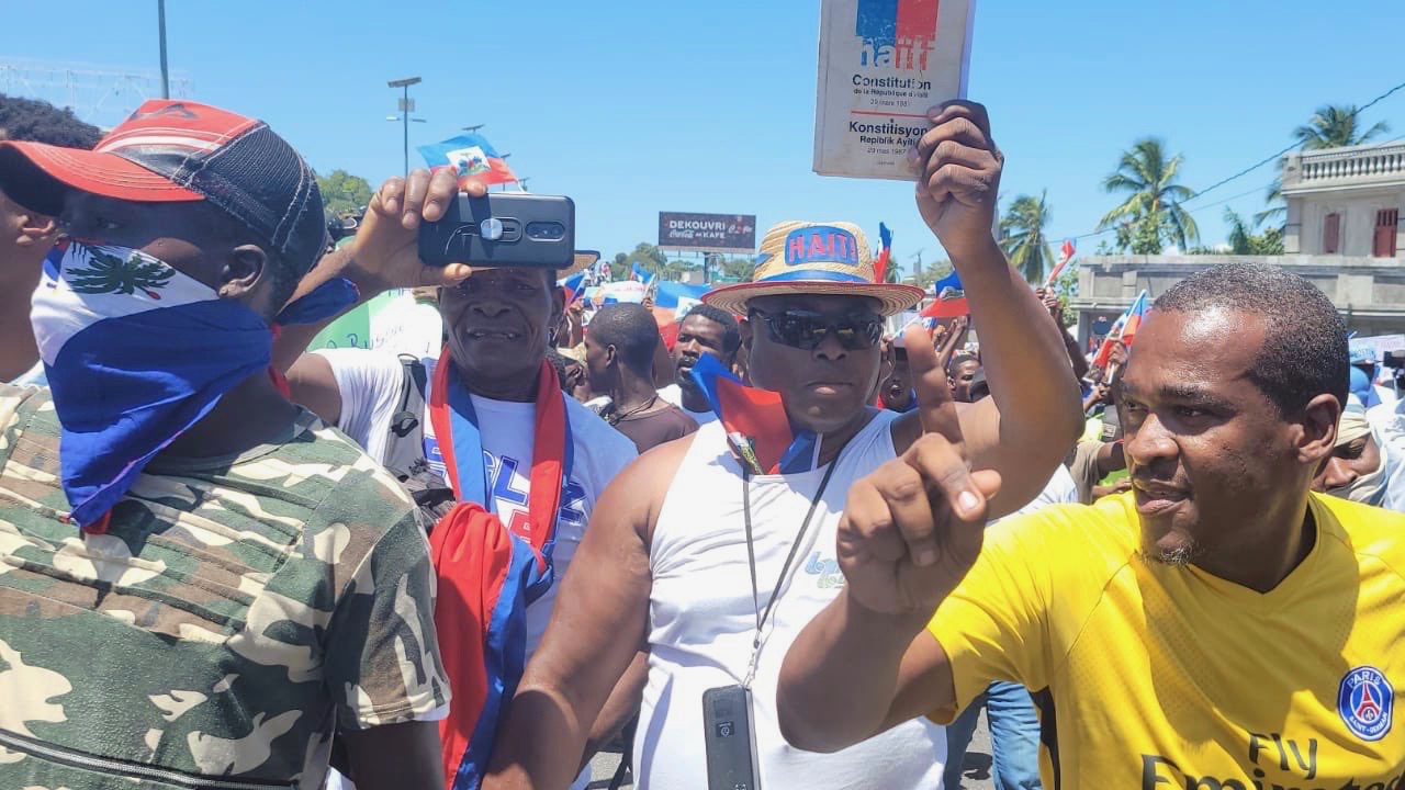 Haitians hold historic mobilization in defense of their constitution