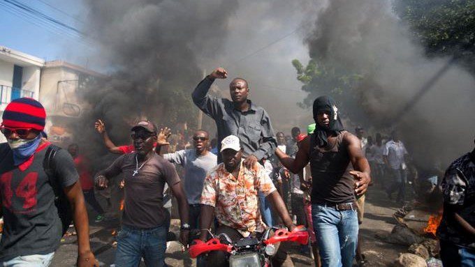 After signing a pact of unity, Haitian opposition returns to the streets
