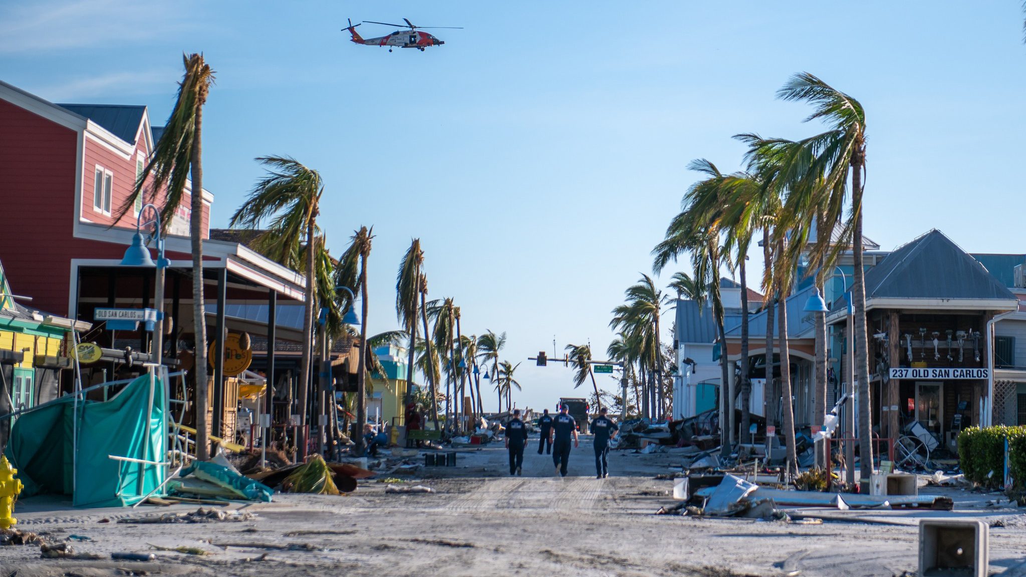 How did a hurricane kill over 100 people in Florida?