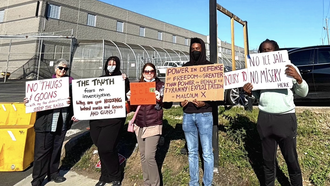 Outside notorious ICE detention center, activists provide care and solidarity to immigrant families