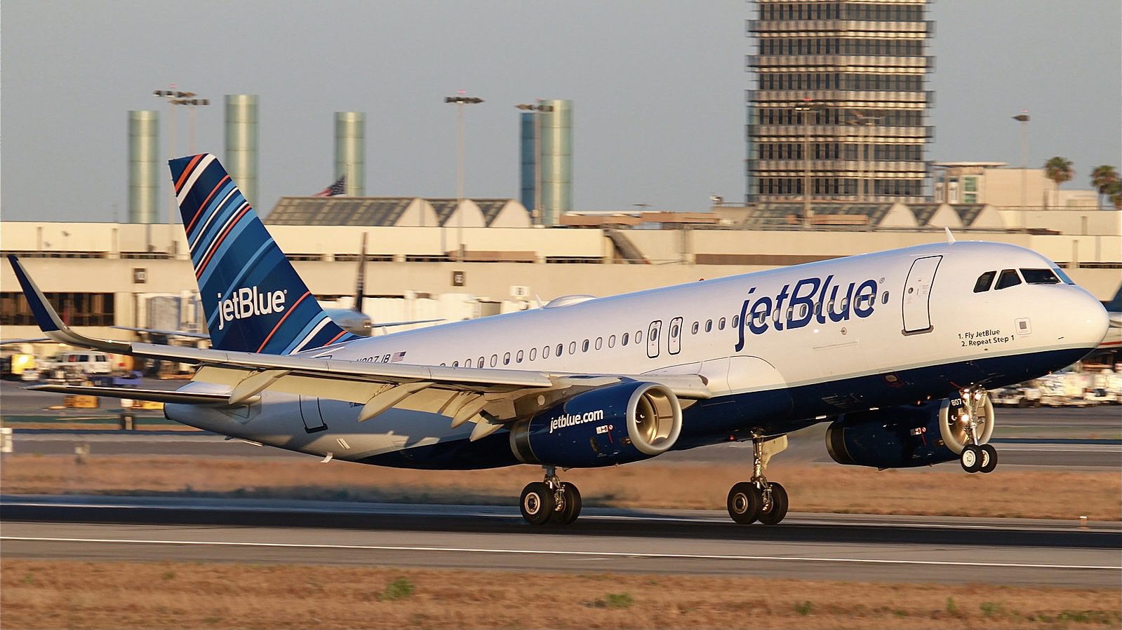 JetBlue suspends all flights to Cuba