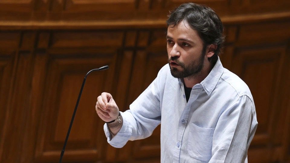 Portugal’s Left Bloc scores win in parliament