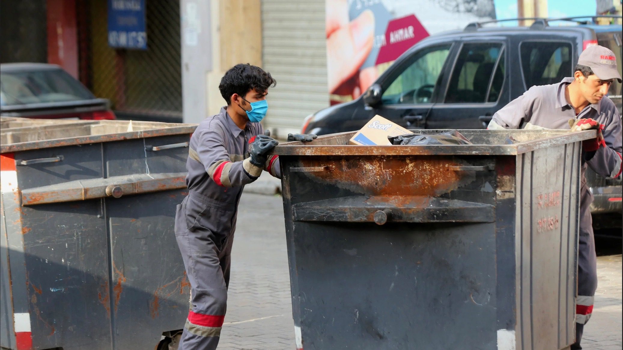 Migrant workers in Lebanon reach agreement with waste management company