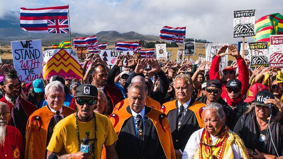 Hawaii governor issues ultimatum to Mauna Kea protesters