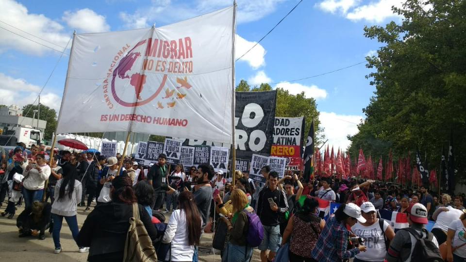 Argentines demand revoking of decree that penalizes and stigmatizes migrants