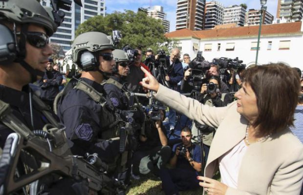 If a policeman cannot use his weapon, “we are in the worst of the worlds”, says Argentine minister of security