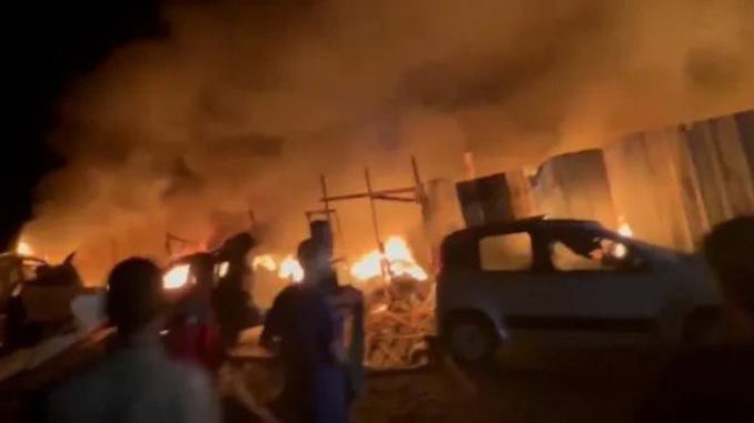 Massacre in Rafah: Israel bombs displaced persons camp