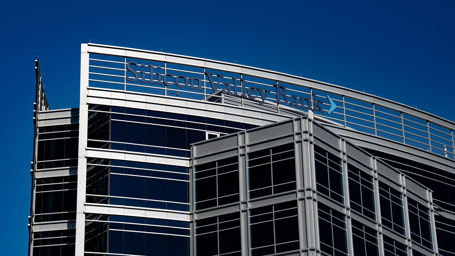 The second-largest bank failure in US history reveals double standard