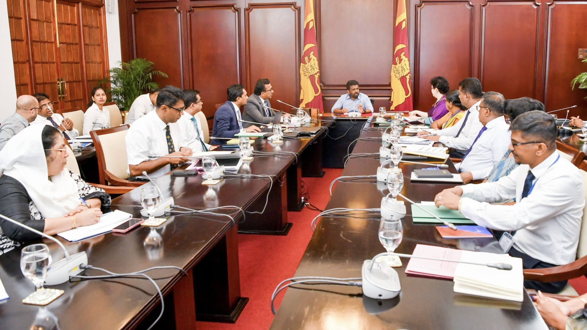 Los aranceles de Trump podrían intensificar la crisis de deuda de Sri Lanka