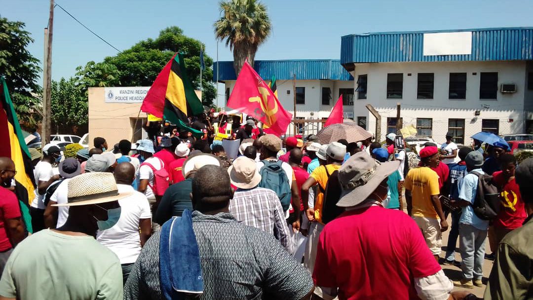Student leader in Swaziland granted bail after protesters threaten to render kingdom “ungovernable”