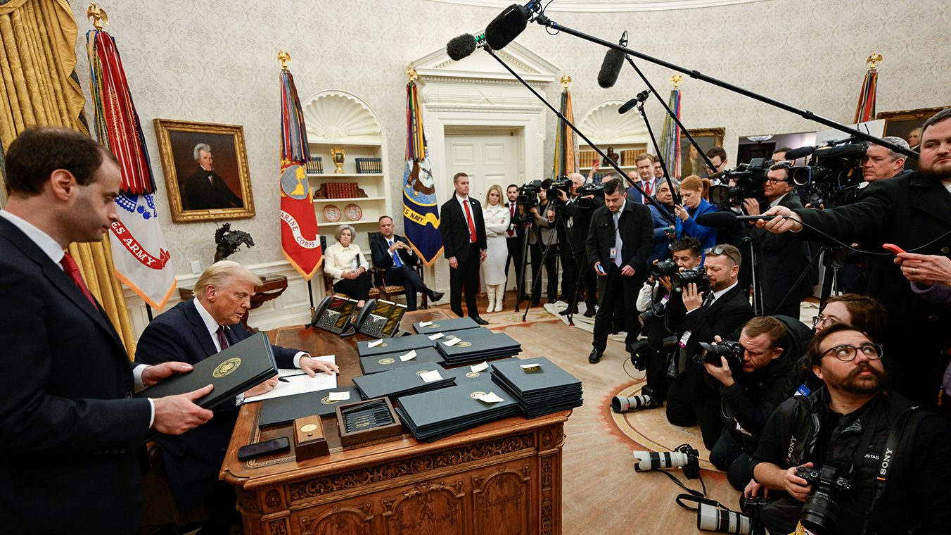 Following dialogue between leaders, Trump’s Mexico and Canada tariffs delayed by one month