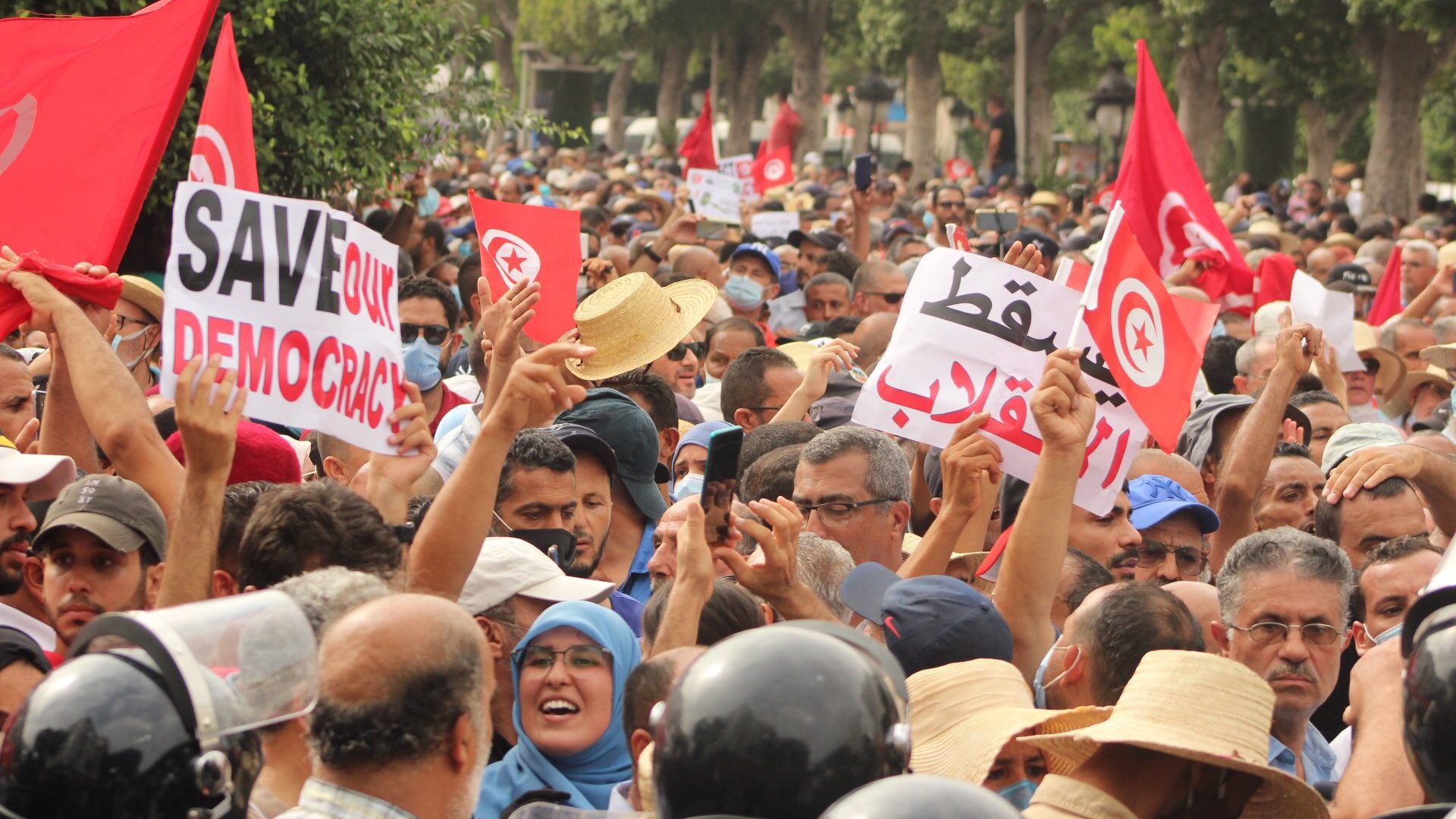 Tunisians take to street opposing president’s move to sideline country’s constitution