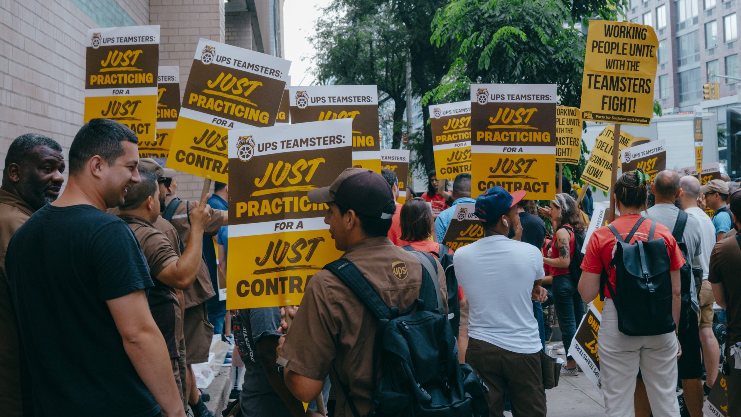 Teamsters win historic tentative agreement with UPS