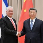 Chinese and Cuban presidents shake hands