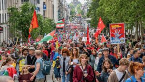 Protest "Welfare not warfare"