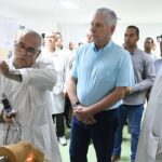 Miguel Diaz Canel visiting a hospital