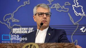 Esmail Baghaei - BT News Esmail Baghaei at podium