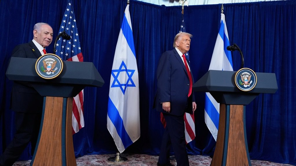 US President Donald Trump and Israeli Prime Minister Benjamin Netanyahu stand at podiums