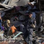 Venezuelan rescue workers La Guaira earthquake